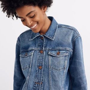 Madewell Women’s Oversized Blue Jean Jacket. Size Small.